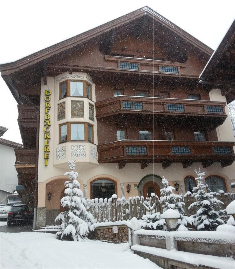 Gaestehaus Dorfbaeckerei Тукс Экстерьер фото